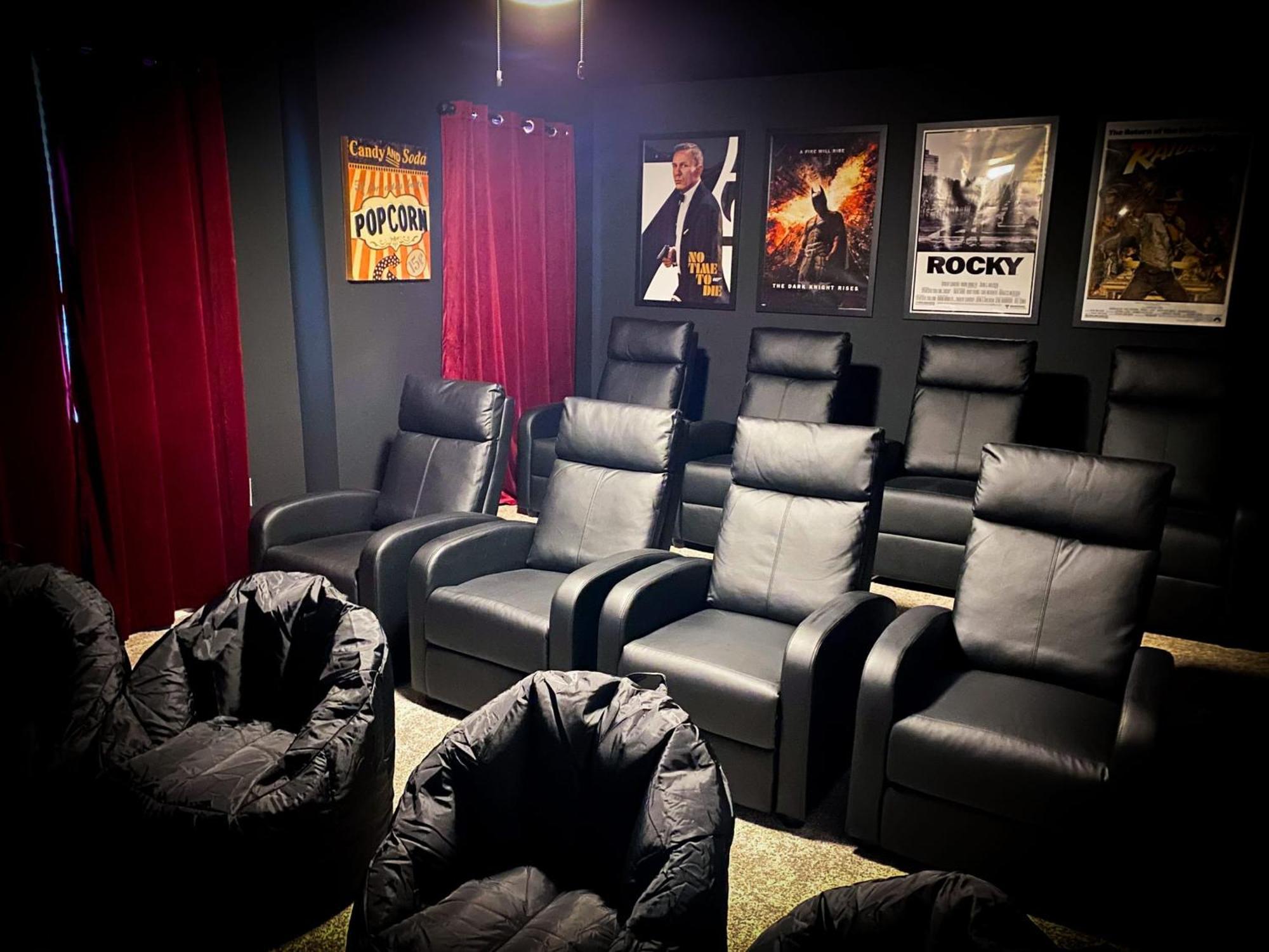 Magical Family Vacation Home Near Disney World At Storey Lake, Star Wars Gameroom, Pool, Theater, Mickey Slide, Sleeps Up To 28 Kissimmee Exteriér fotografie